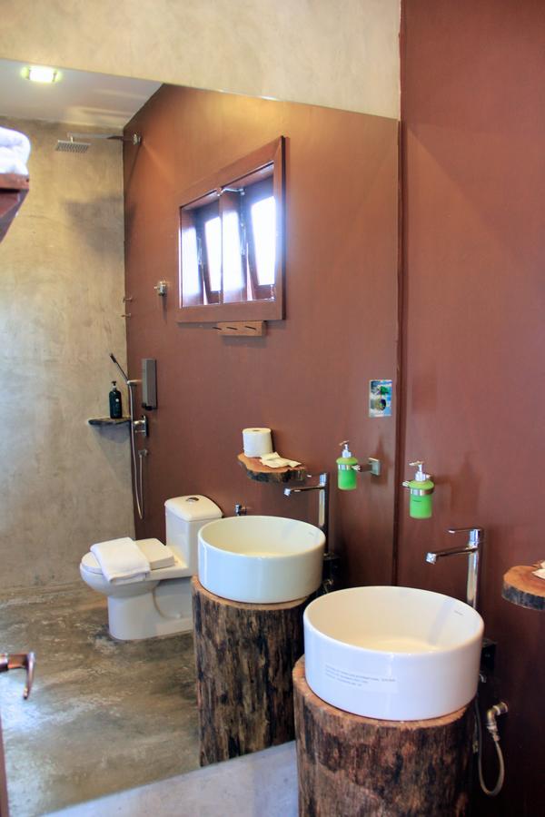 イポー イポ センシズ Bed & Breakfast エクステリア 写真